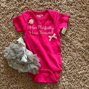 Super sweet ruffle bloomers and matching onesie!